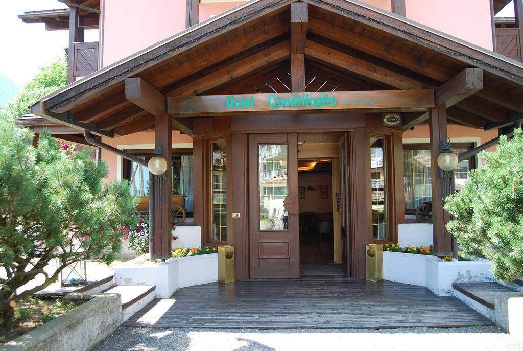 Hotel Quadrifoglio بينْسولُ المظهر الخارجي الصورة