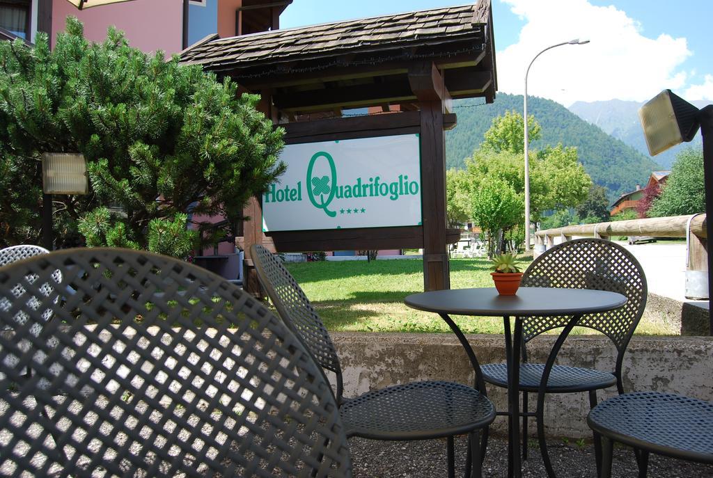 Hotel Quadrifoglio بينْسولُ المظهر الخارجي الصورة