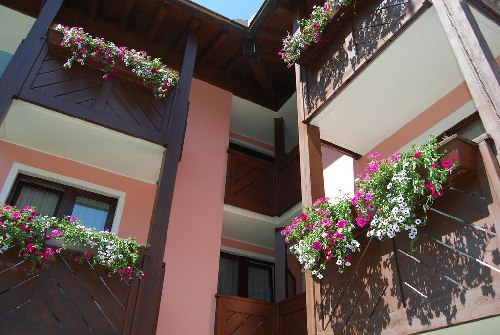 Hotel Quadrifoglio بينْسولُ المظهر الخارجي الصورة