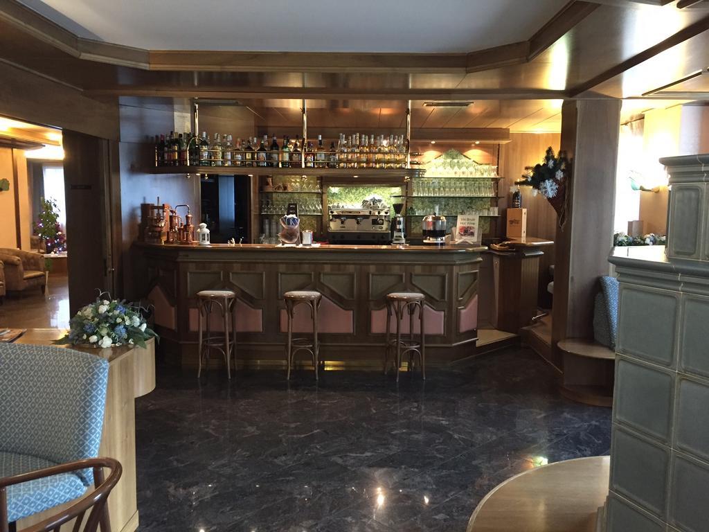 Hotel Quadrifoglio بينْسولُ المظهر الخارجي الصورة